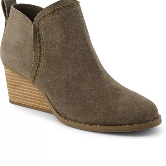 Toms Womens Kaia canteen  green Faux Suede Solid Wedge Booties New size 11 - Picture 2 of 6